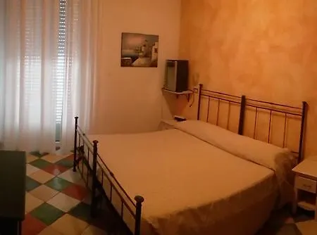 Carol Hotel 3*