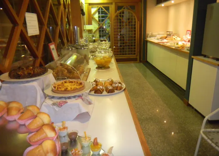 Carol Ξενοδοχείο 3*