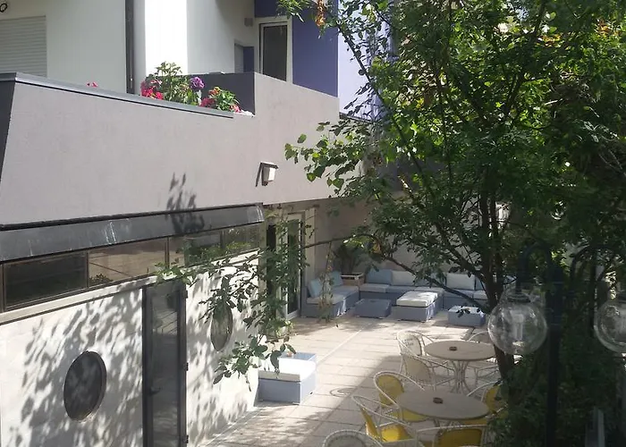 Ξενοδοχείο Carol